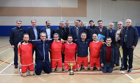 مسابقات فوتسال  شرکت آب و فاضلاب آذربایجان شرقی به مناسبت گرامیداشت هفته بسیج پایان یافت