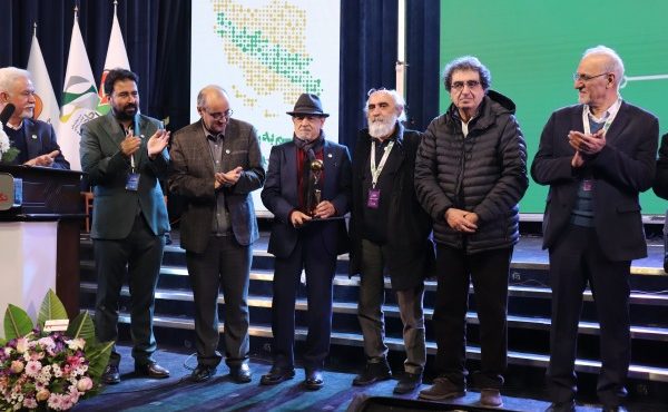 تجلیل از پیشکسوتان عرصه رسانه و ارتباطات در جاده سبز