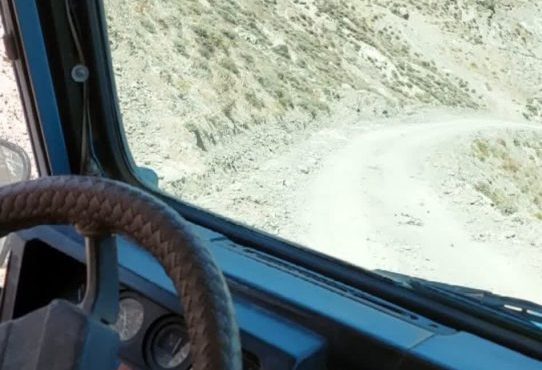 جاده وحشت در دل کوه /آقای دکتر پزشکیان رئیس جمهور محترم لطفا این پاراگراف را بخوانید!