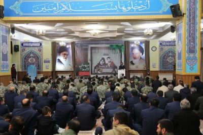 عمل به پیام شهدا تکلیف امروز مردم و مسئولان است/ حضور در انتخابات ادامۀ راه شهداست