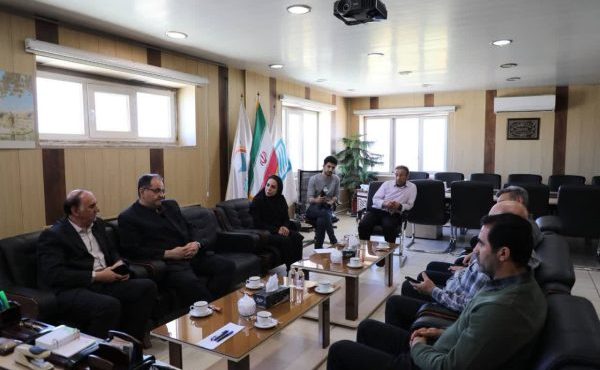 بازدید سرزده ناظر گمرکات آذربایجان شرقی از گمرک سهلان؛ تأکید بر تسریع در ترخیص کالاهای تولیدی